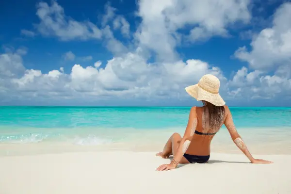 Kinh nghiệm đi du lịch biển Nha Trang 4 ngày 3 đêm cần chuẩn bị trang phục và vật dụng gì?