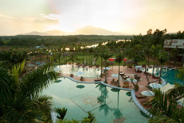 Kỳ nghỉ cuối tuần hoàn hảo cho gia đình tại Asean Resort Thạch Thất: Khu vui chơi, bể bơi an toàn, phòng rộng rãi & các dịch vụ tiện ích khác