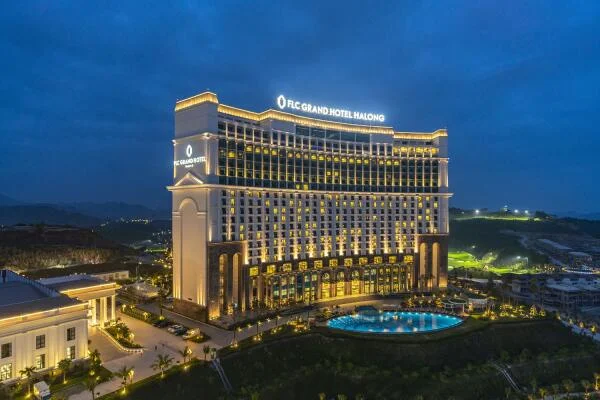 FLC Grand Hotel Hạ Long: Vị trí, các loại hình lưu trú, tiện ích nổi bật & giá phòng