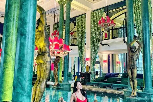 Hồ bơi nước nóng Hotel de la Coupole Sapa: Trải nghiệm xa hoa giữa lòng Tây Bắc