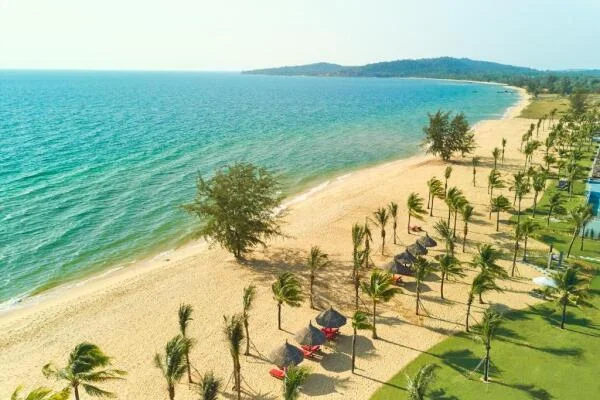 Tại sao bãi Ông Lang tại Mövenpick Resort Waverly Phu Quoc lại thu hút du khách?