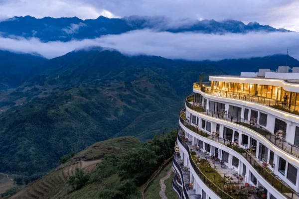 Khám phá ẩm thực đỉnh cao tại Pao's Sapa: Review nhà hàng A Lỉnh, MK Rooftop bar & các trải nghiệm khác