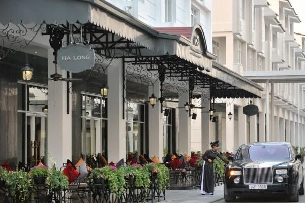 Paradise Suites Hotel Hạ Long (Tuần Châu): Review, vị trí, phòng nghỉ & kinh nghiệm đặt phòng