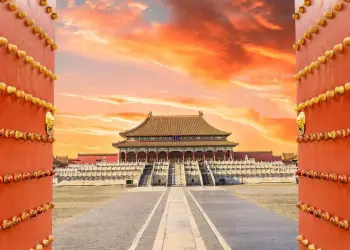 Trải nghiệm du lịch Trung Quốc đẳng cấp Cùng Phê Travel: Lịch trình độc quyền, Hướng dẫn viên suốt tuyến