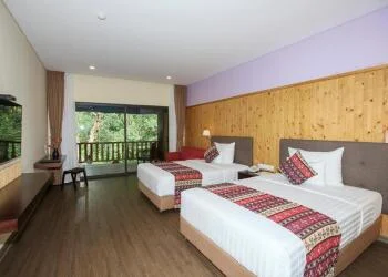 So Sánh Giá Phòng & Vé Tắm Khoáng: Serena Resort Kim Bôi Hòa Bình Có Đắt Hơn Các Khách Sạn Cùng Khu Vực?