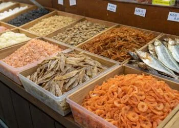 Oanh Tạc Trà Cổ 2026: Ăn Gì, Chơi Gì, Mua Sắm Gì Từ A Đến Z?