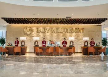Lady Hill Hotel: Bỏ túi kinh nghiệm đặt phòng giá rẻ và gợi ý đơn vị uy tín