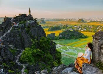 Hang Múa: Chinh phục "Vạn Lý Trường Thành thu nhỏ" giữa lòng cố đô