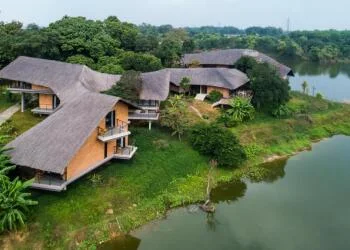Tomodachi Retreat Sơn Tây: Các loại hình lưu trú, ẩm thực, dịch vụ, trải nghiệm nổi bật & giá phòng