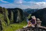 Khách sạn Ninh Bình view núi đá vôi độc đáo nhất cho tín đồ "sống ảo"