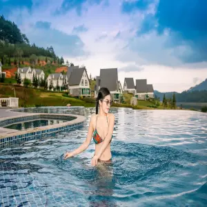 khach-san-5-sao-da-lat-co-ho-boi-nuoc-am-2