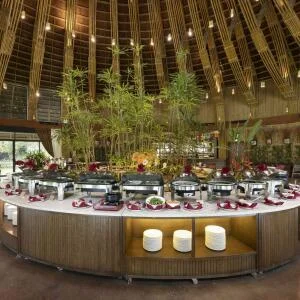 quay-buffet-nha-hang-non-scaled-optimized