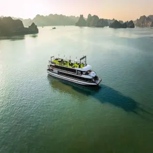 du-thuyen-ambrose-cruise-1