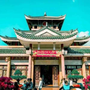 mieu-ba-chua-xu-an-giang-chanh-dien-1