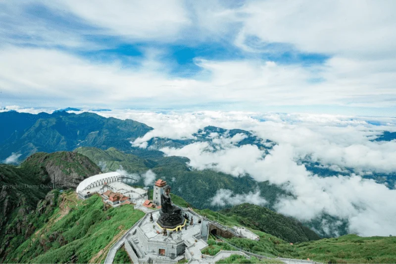 Tour 5 ngày 4 đêm Hà Giang – Cao nguyên đá – sapa – Fansipan khởi hành thứ 6: Lịch trình, điểm nổi bật, giá bán, kinh nghiệm du lịch & đơn vị uy tín giá rẻ