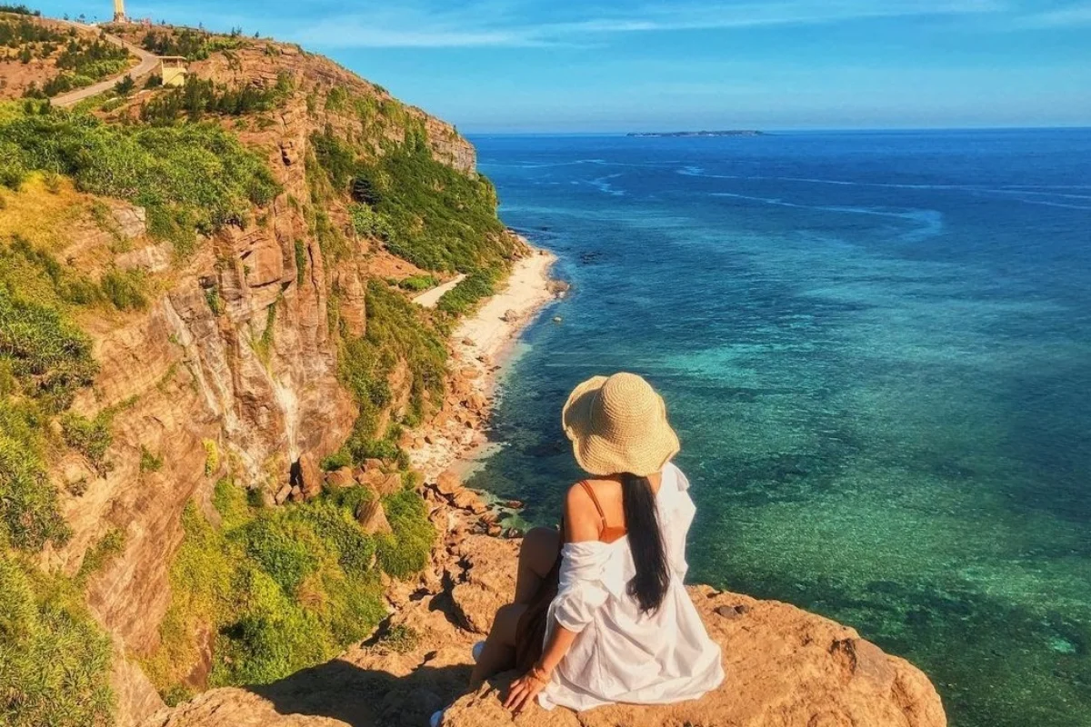 3-don-hoang-hon-tren-dao-diep-son