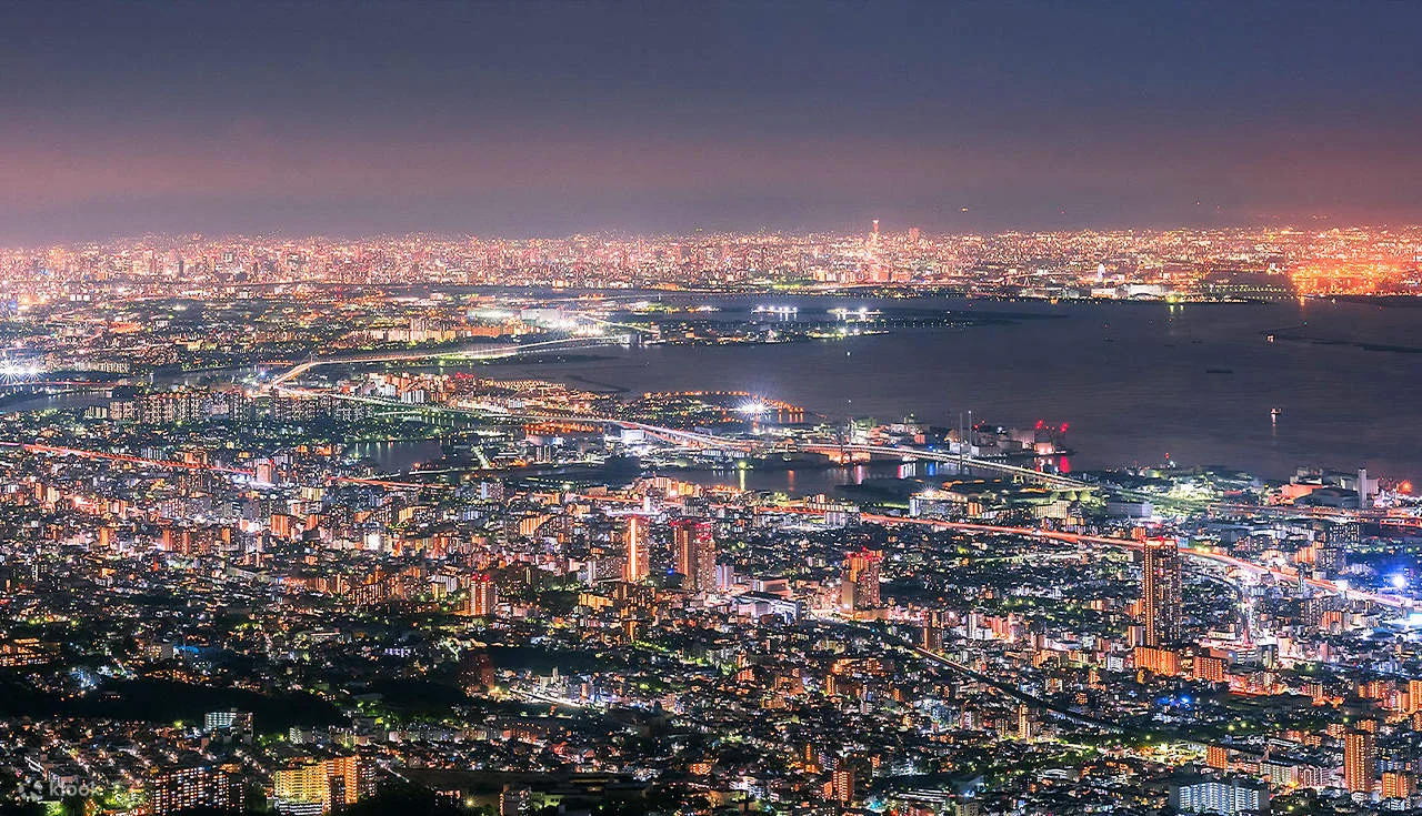 Ngắm cảnh đêm cảng kobe từ đài quan sát