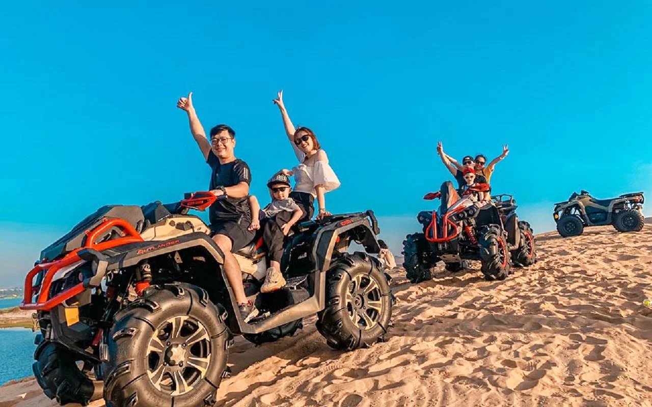 Bàu Trắng Mũi Né: Vị Trí, Sức Hút, Thời Điểm Lý Tưởng, Điểm Tham Quan & Kinh Nghiệm Cần Biết