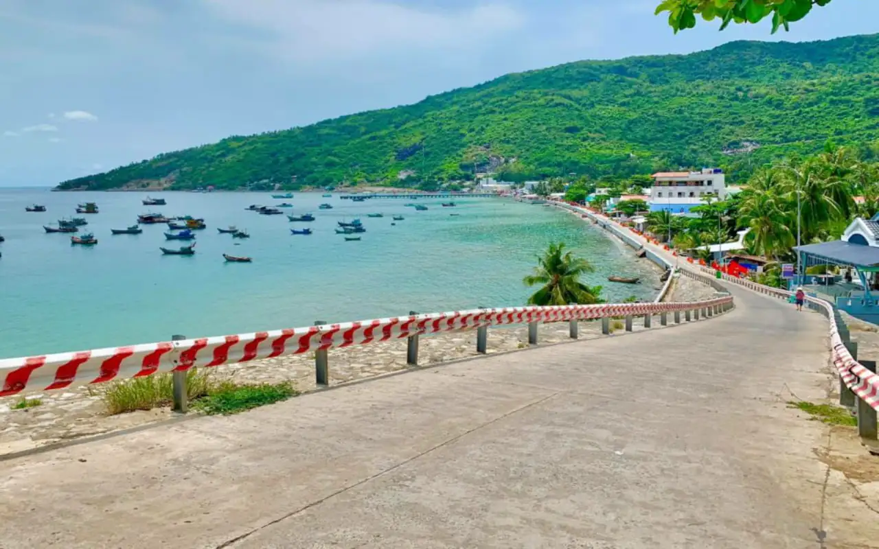 Tour Hòn Sơn 3 ngày 2 đêm: Lịch trình, điểm nổi bật, giá bán, kinh nghiệm du lịch & đơn vị uy tín