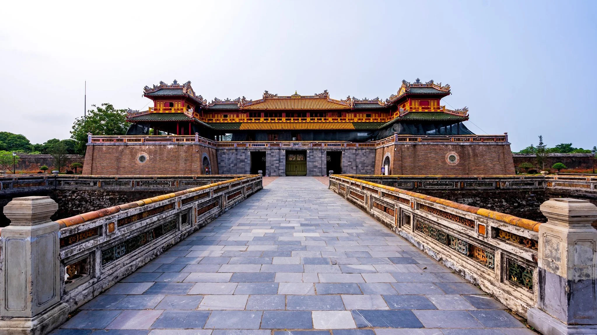 Tour Đà Nẵng city – Hội An – Bà Nà – Cầu Vàng – Bán Đảo Sơn Trà 3 ngày 2 đêm: Lịch trình, điểm nổi bật, giá bán, kinh nghiệm du lịch & đơn vị uy tín giá rẻ