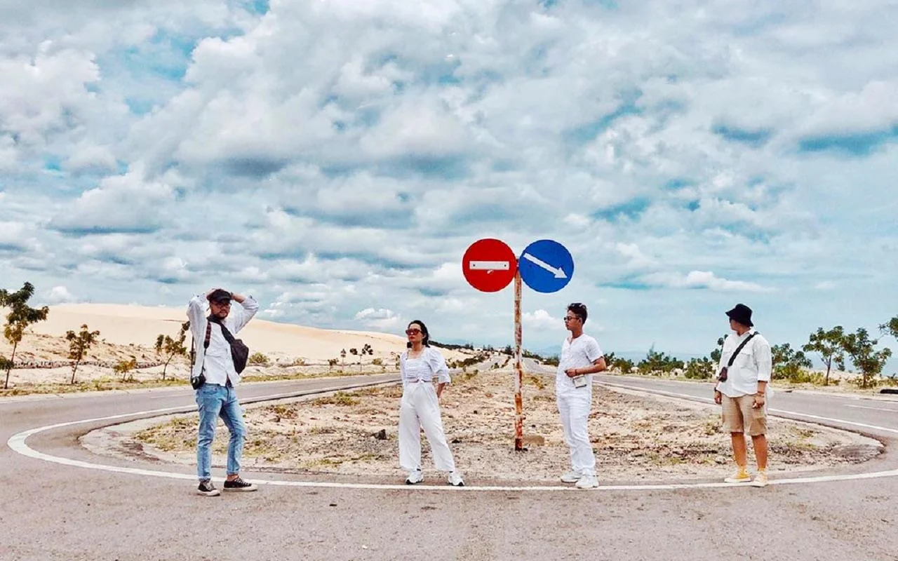 du-lich-bau-trang-binh-thuan-theo-tour-1