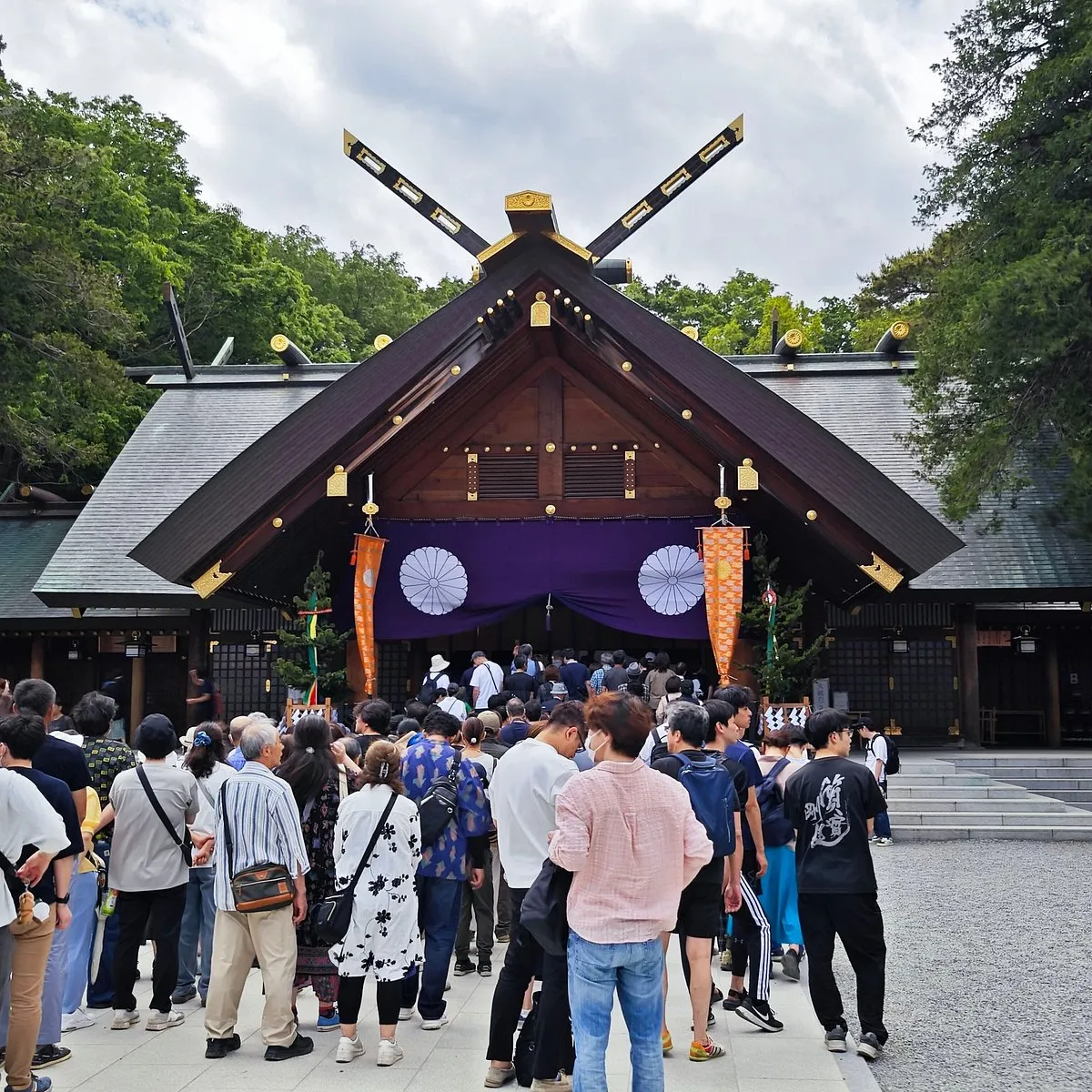 gia-tri-tam-linh-cua-den-hokkaido