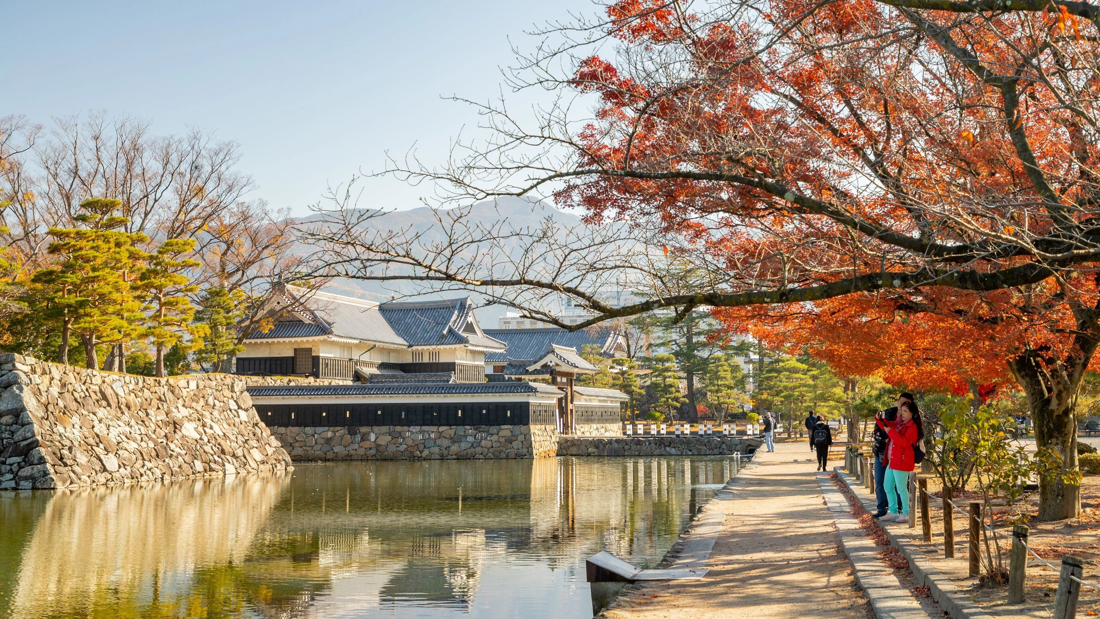 Lâu đài Matsumoto: Vị Trí, Sức Hút, Điểm Tham Quan & Kinh Nghiệm Cần Biết
