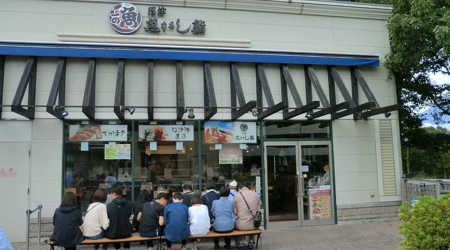 Gotemba Outlet: Vị Trí, Sức Hút, Thời Điểm Lý Tưởng, Điểm Tham Quan & Kinh Nghiệm Cần Biết