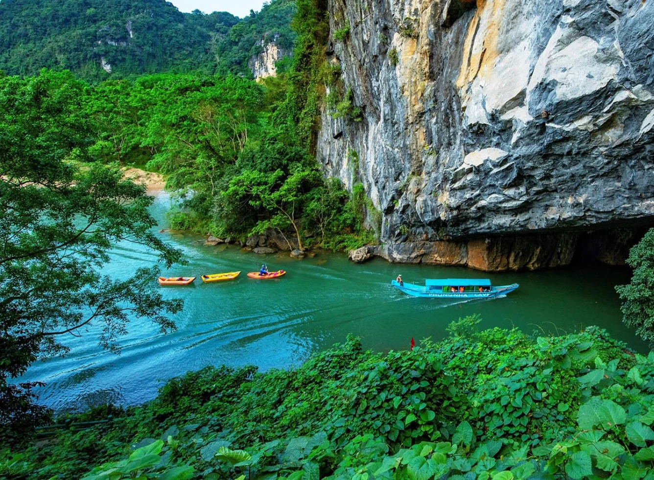 Tour Đà Nẵng – Huế - Phong Nha 3 ngày 2 đêm: Lịch trình, điểm nổi bật, giá bán, kinh nghiệm du lịch & đơn vị uy tín giá rẻ