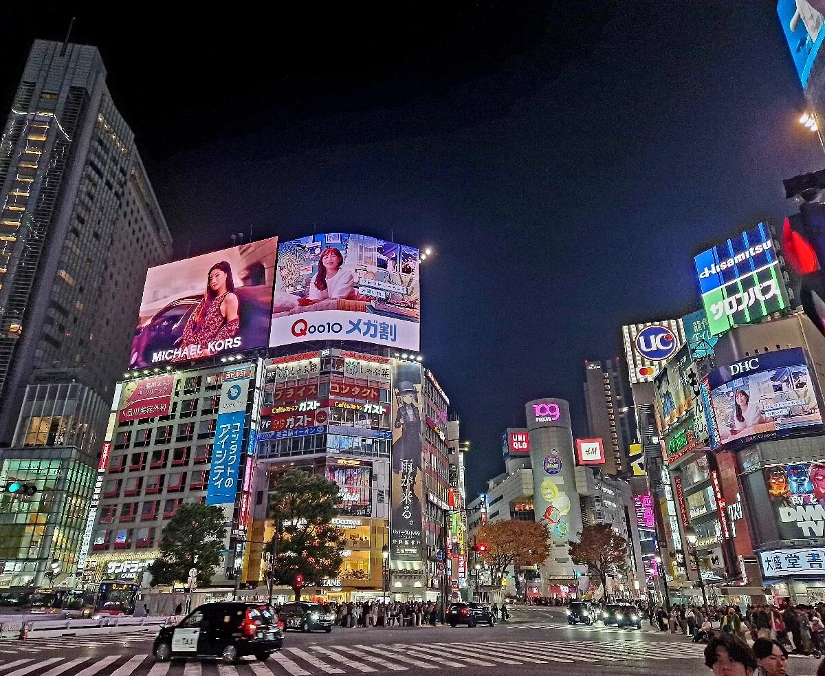 Giao lộ Shibuya: Vị Trí, Sức Hút, Điểm Tham Quan & Kinh Nghiệm Cần Biết