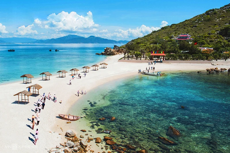 Tour 3 đảo VIP Hòn Miễu – Bãi Tranh - Hòn Tằm: Lịch trình, điểm nổi bật, giá bán, kinh nghiệm du lịch & đơn vị uy tín giá rẻ