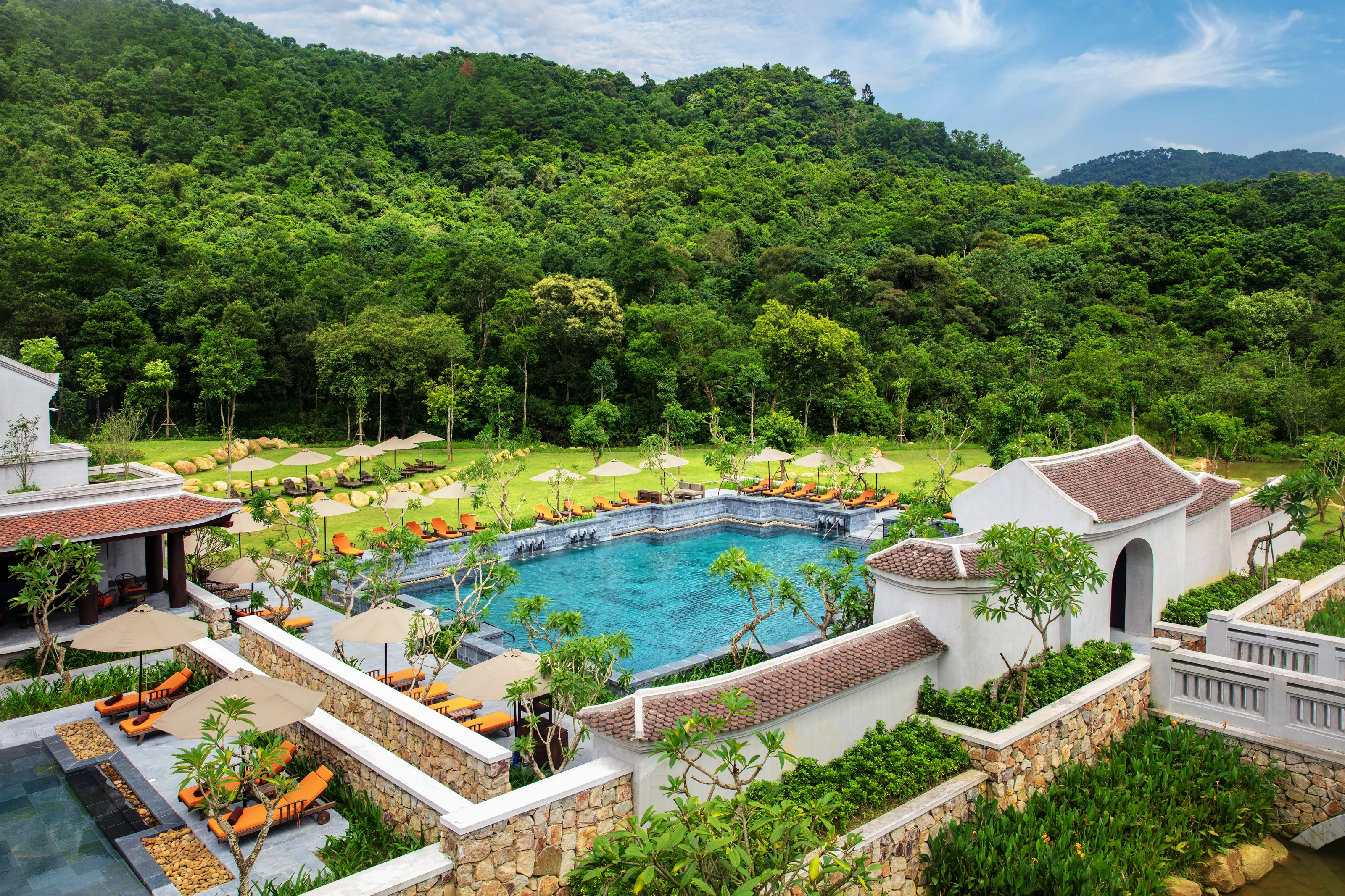 Giải mã các biểu tượng kiến trúc và phong thủy tại Legacy Yên Tử