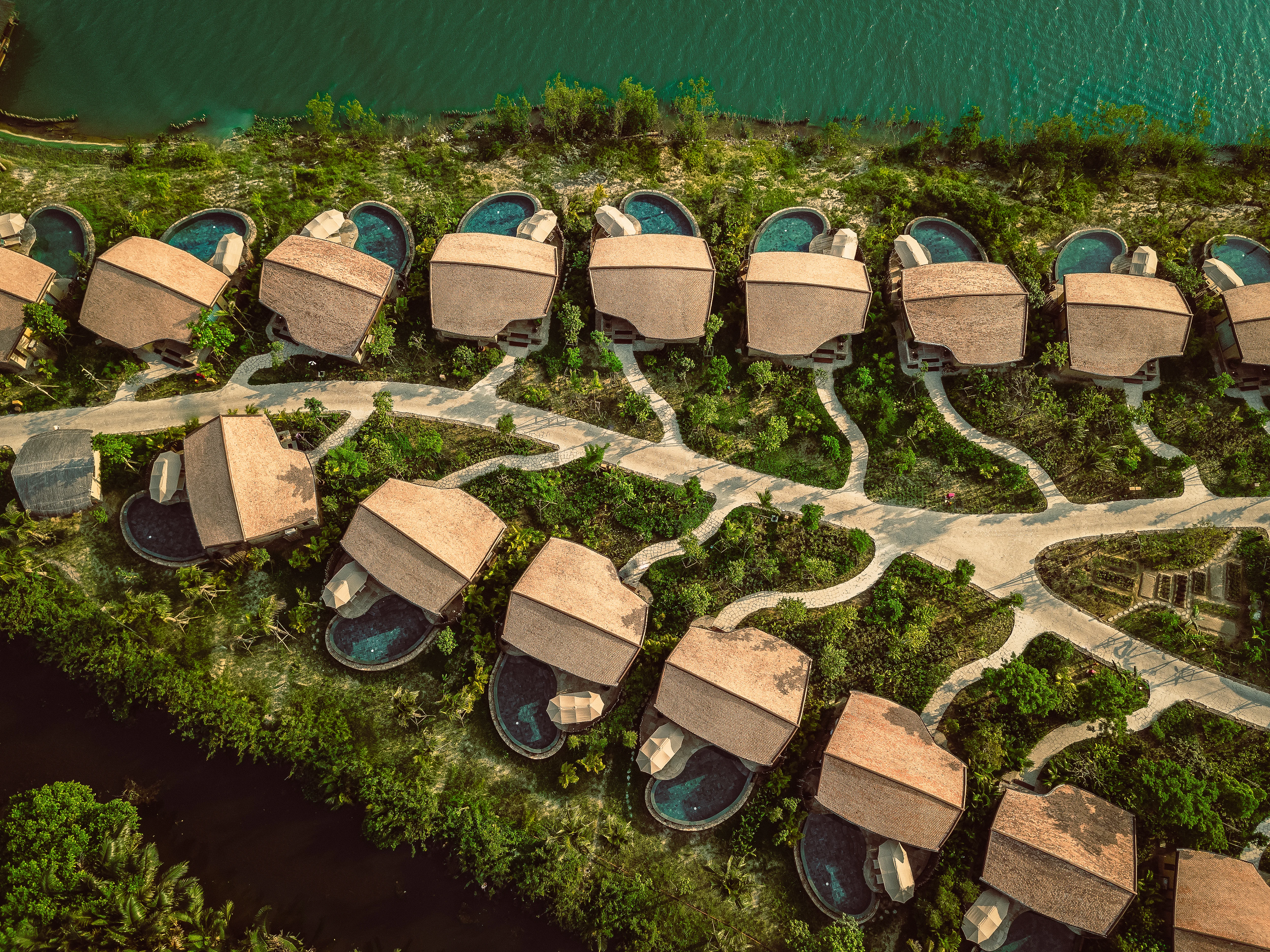 3-drone-3-namia-river-retreat-slh-1