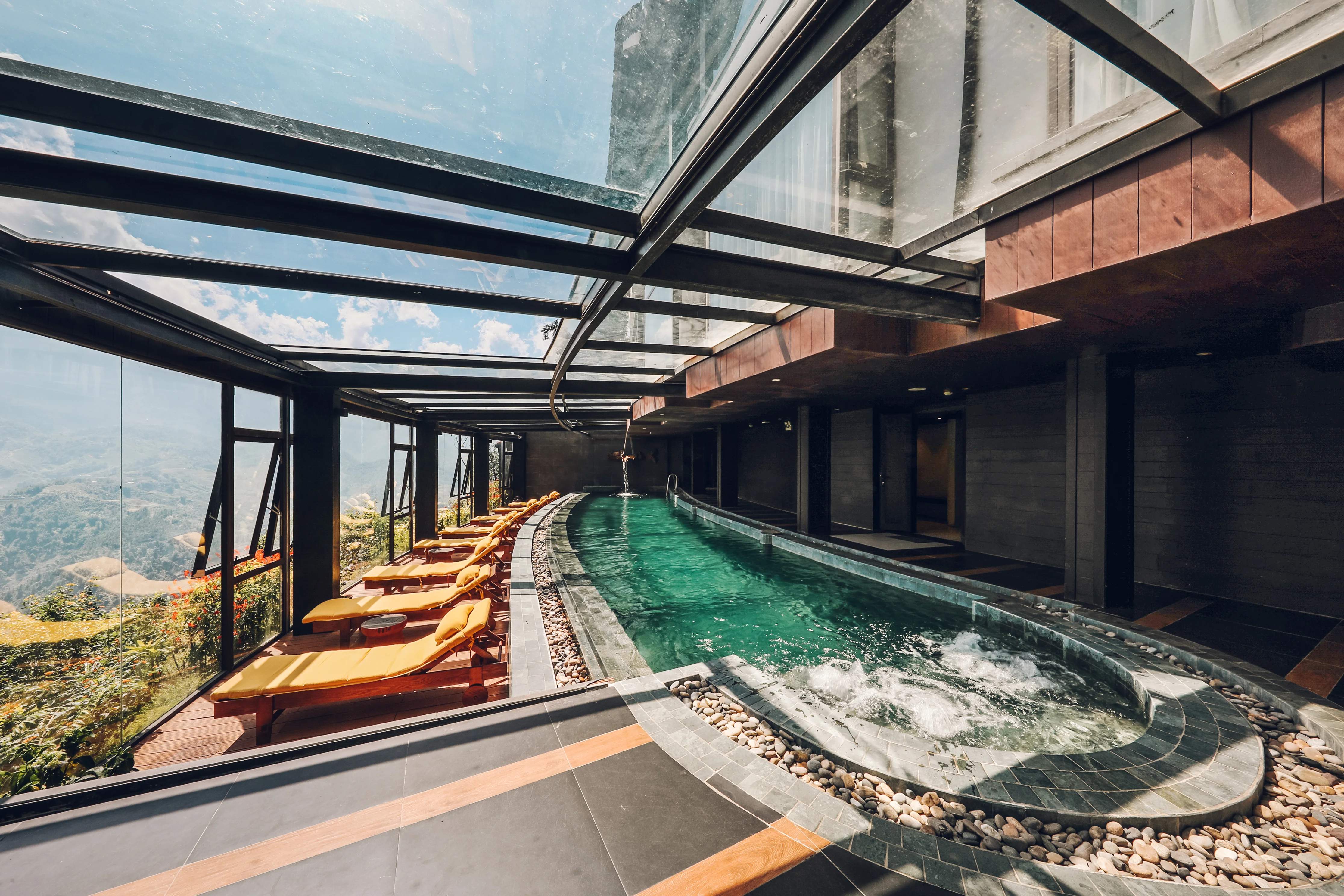 Nên ở Bugalow cọ hay Biệt thự thung lũng Sapa Jade Hill Resort?