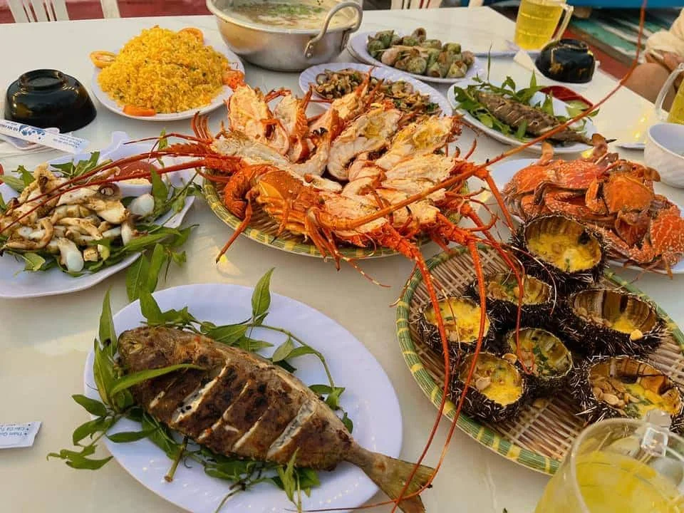 Review Bãi Kinh: Vị trí, giá vé và kinh nghiệm du lịch thực chiến