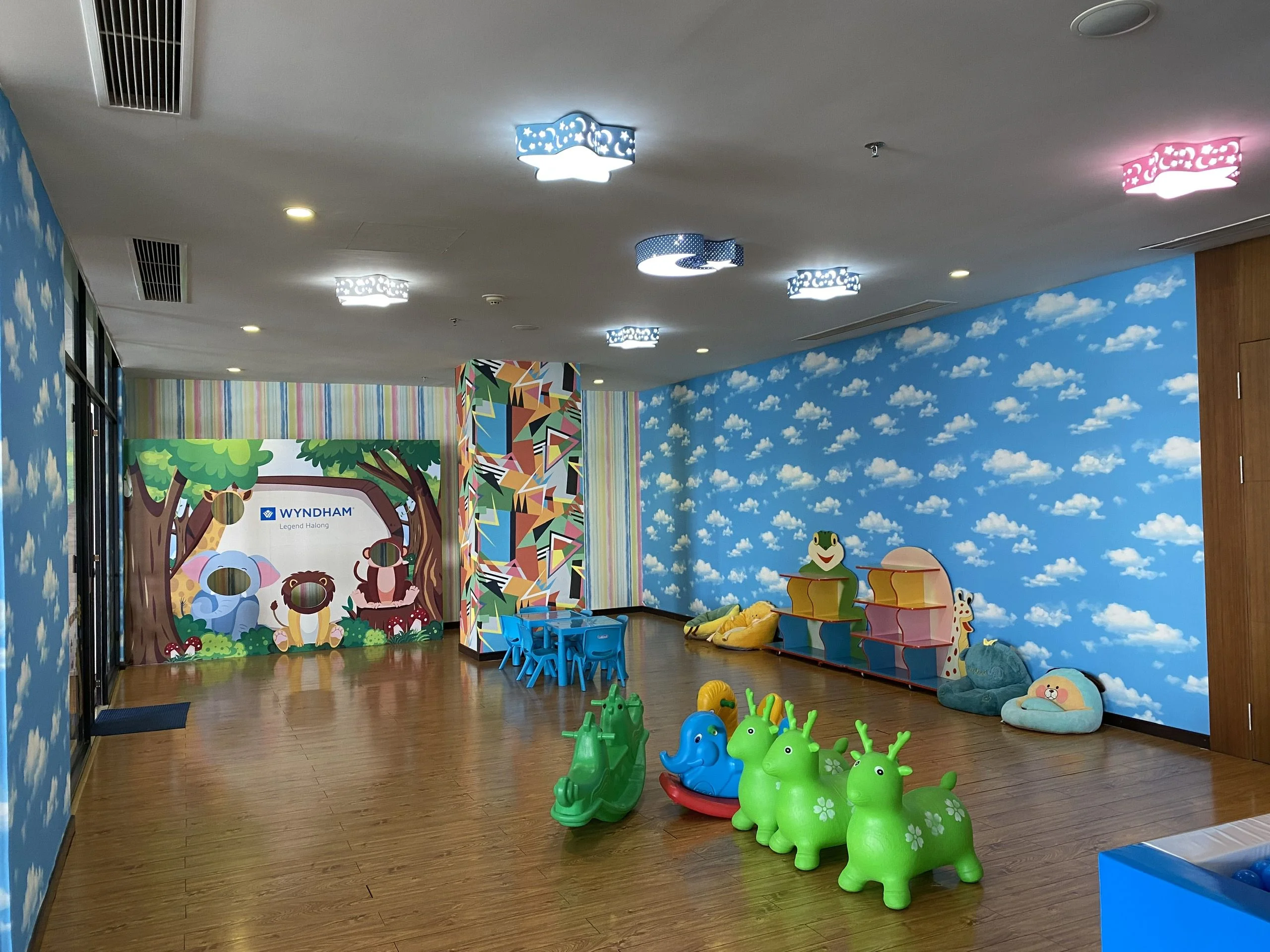 Bua-toi-sang-trong-giao-thoa-van-hoa-A-Au