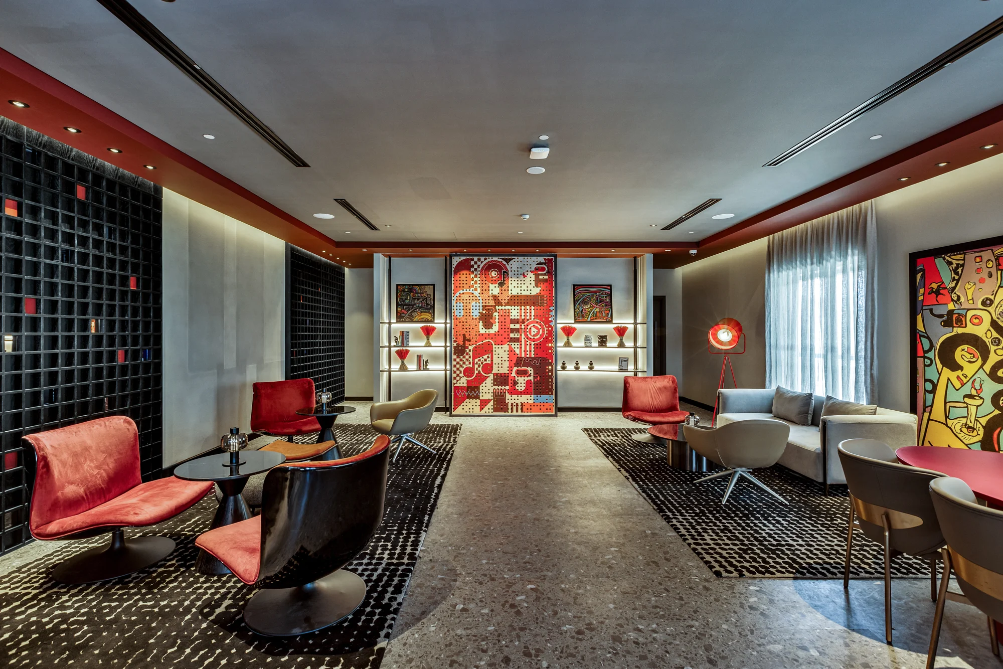 Radisson Red: Vị trí, đặc điểm, tiện ích, giá bán các hạng phòng & kinh nghiệm đặt phòng