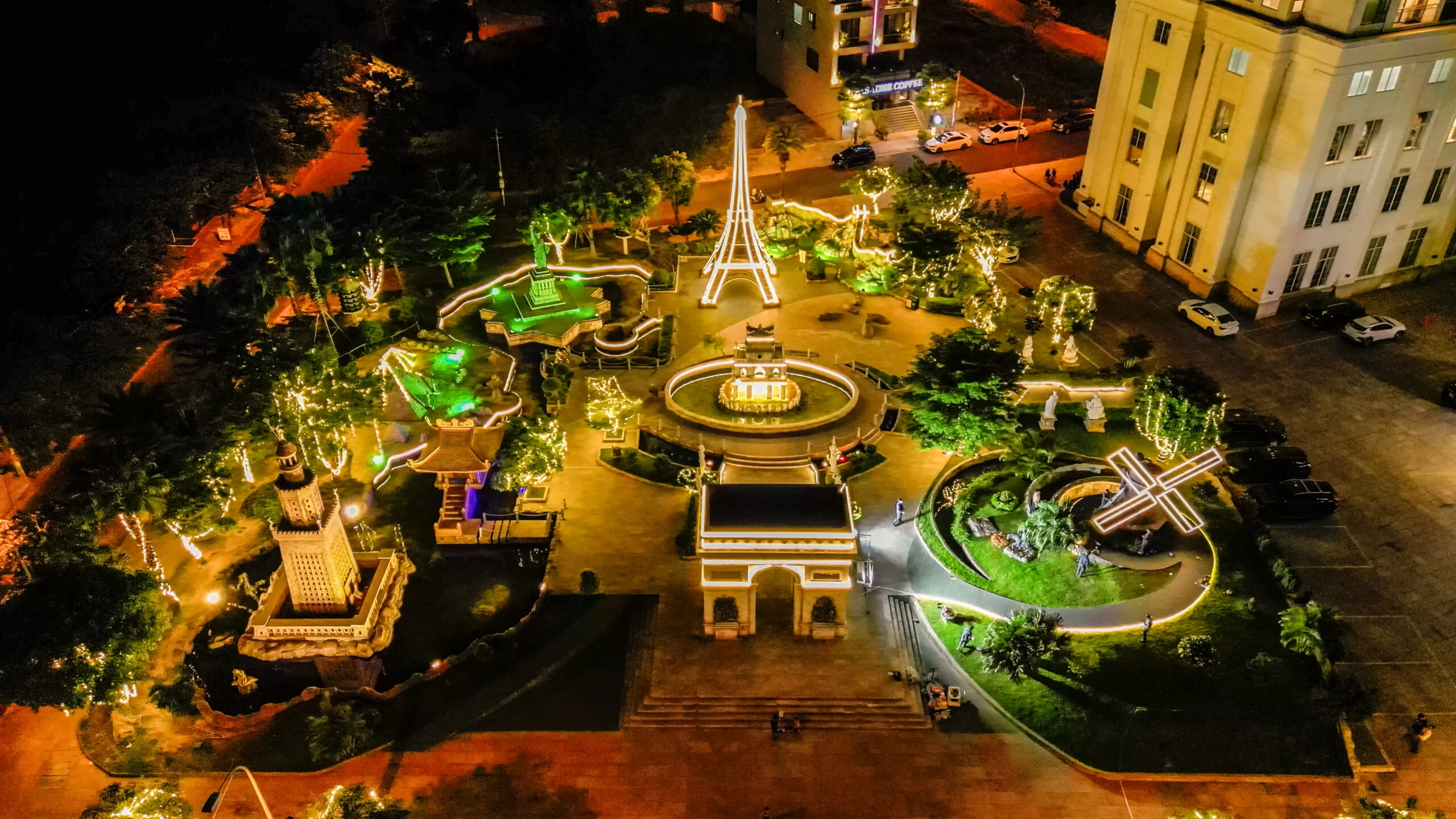 Giá phòng và thông tin chi tiết các hạng phòng tại Wyndham Danang Golden Bay