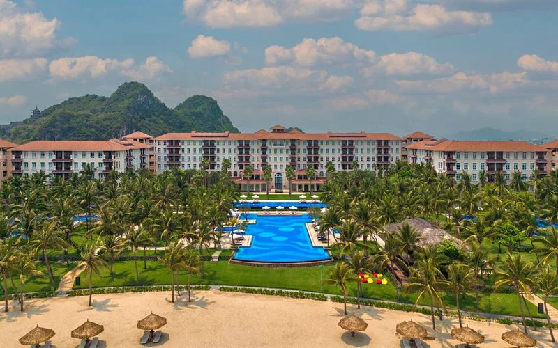 da-nang-marriott-resort-spa-0
