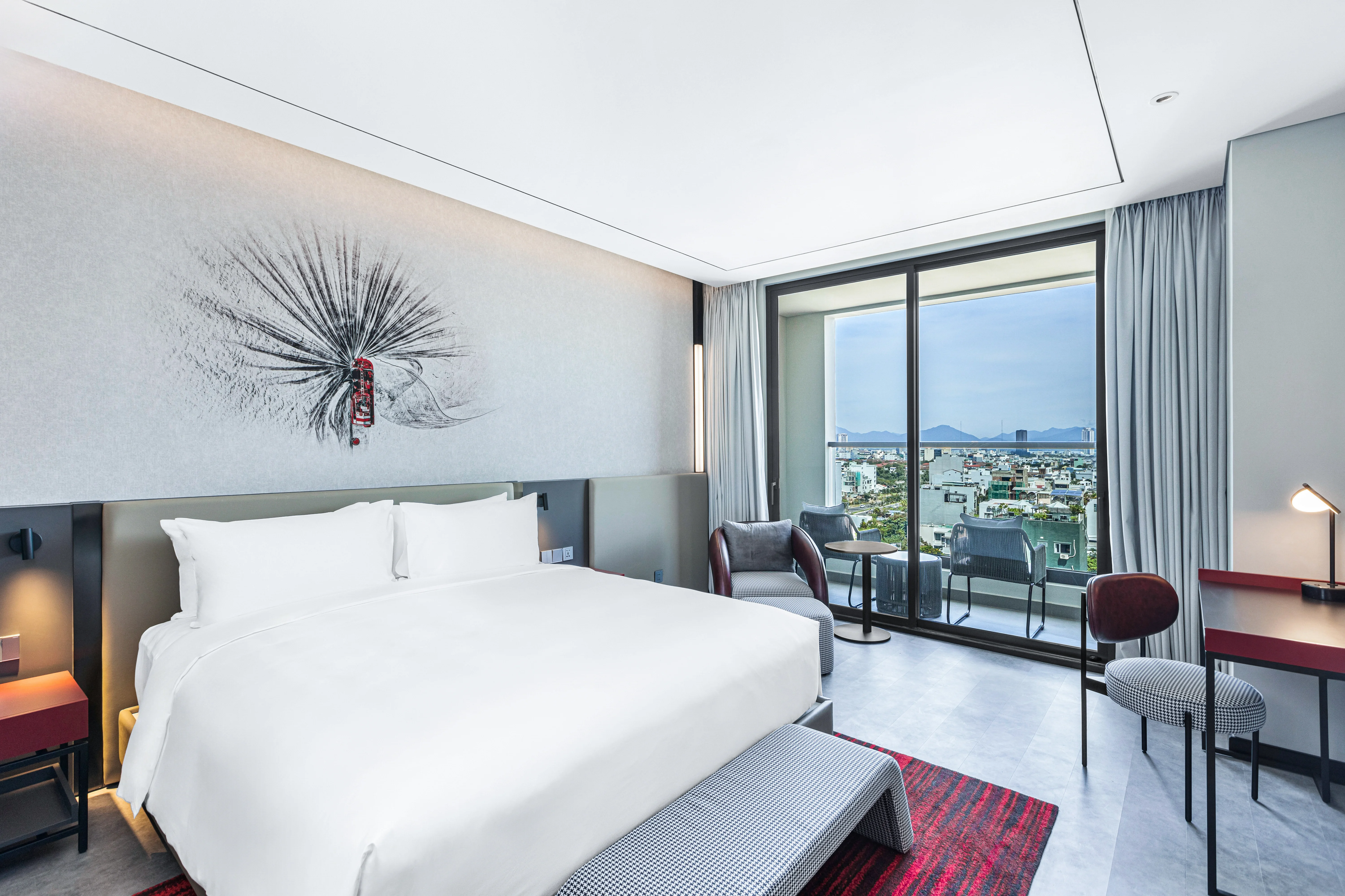 Radisson Red: Vị trí, đặc điểm, tiện ích, giá bán các hạng phòng & kinh nghiệm đặt phòng