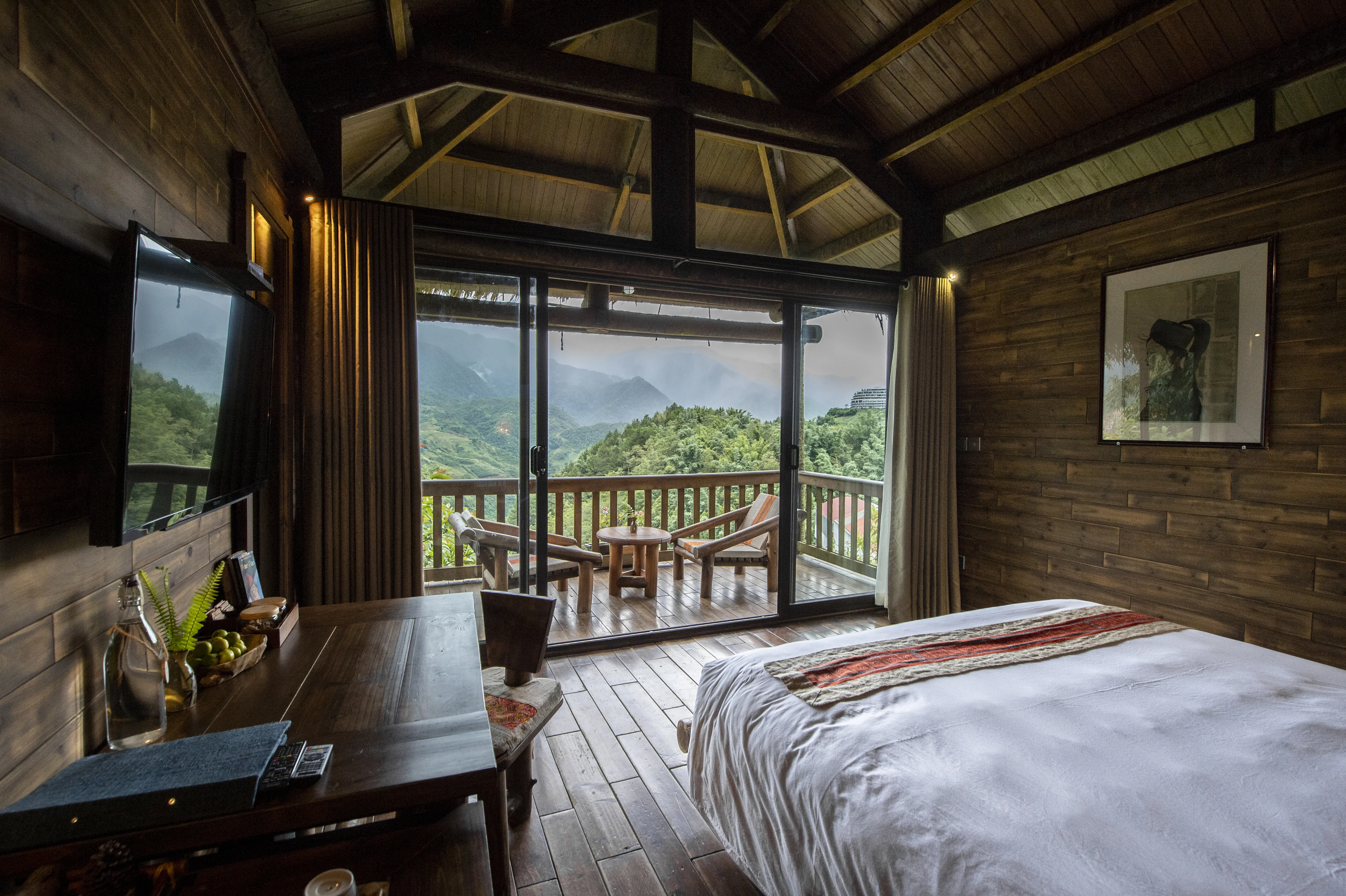 Nên ở Bugalow cọ hay Biệt thự thung lũng Sapa Jade Hill Resort?
