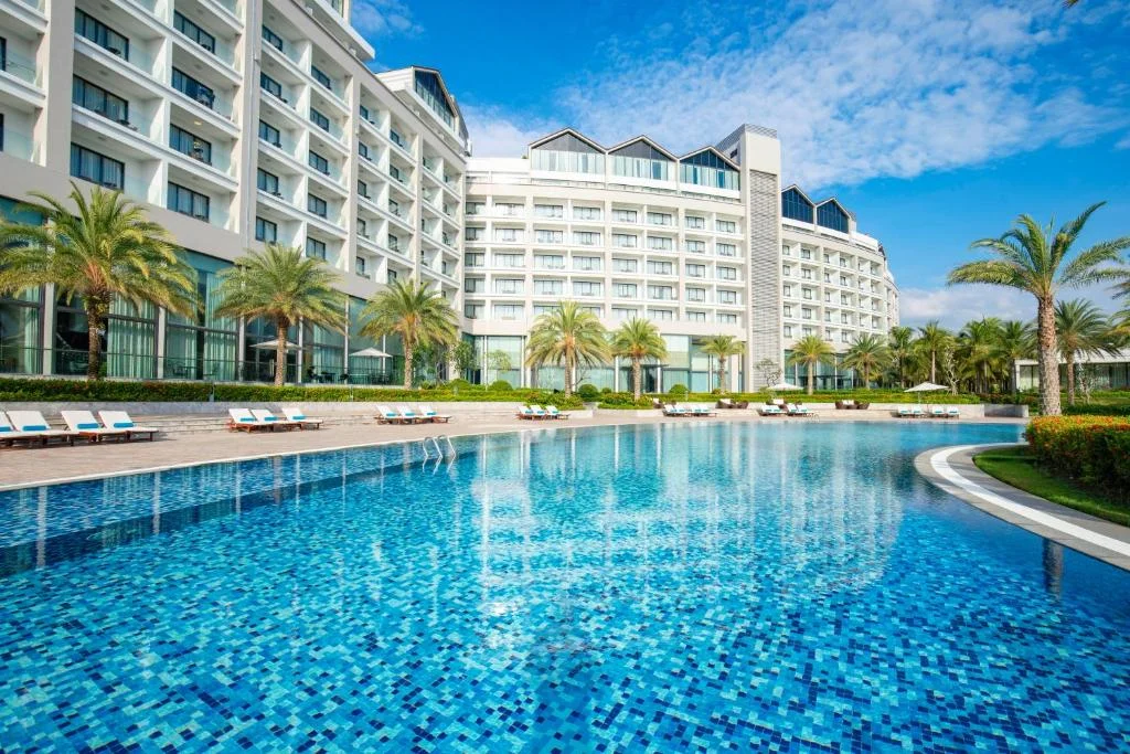 Ăn gì, chơi gì tại Radisson Blu Resort Phú Quốc và khu vực lân cận