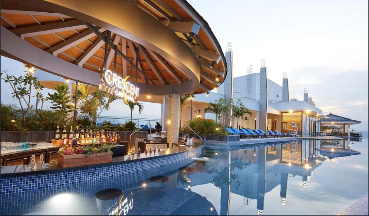 Radisson Red: Vị trí, đặc điểm, tiện ích, giá bán các hạng phòng & kinh nghiệm đặt phòng