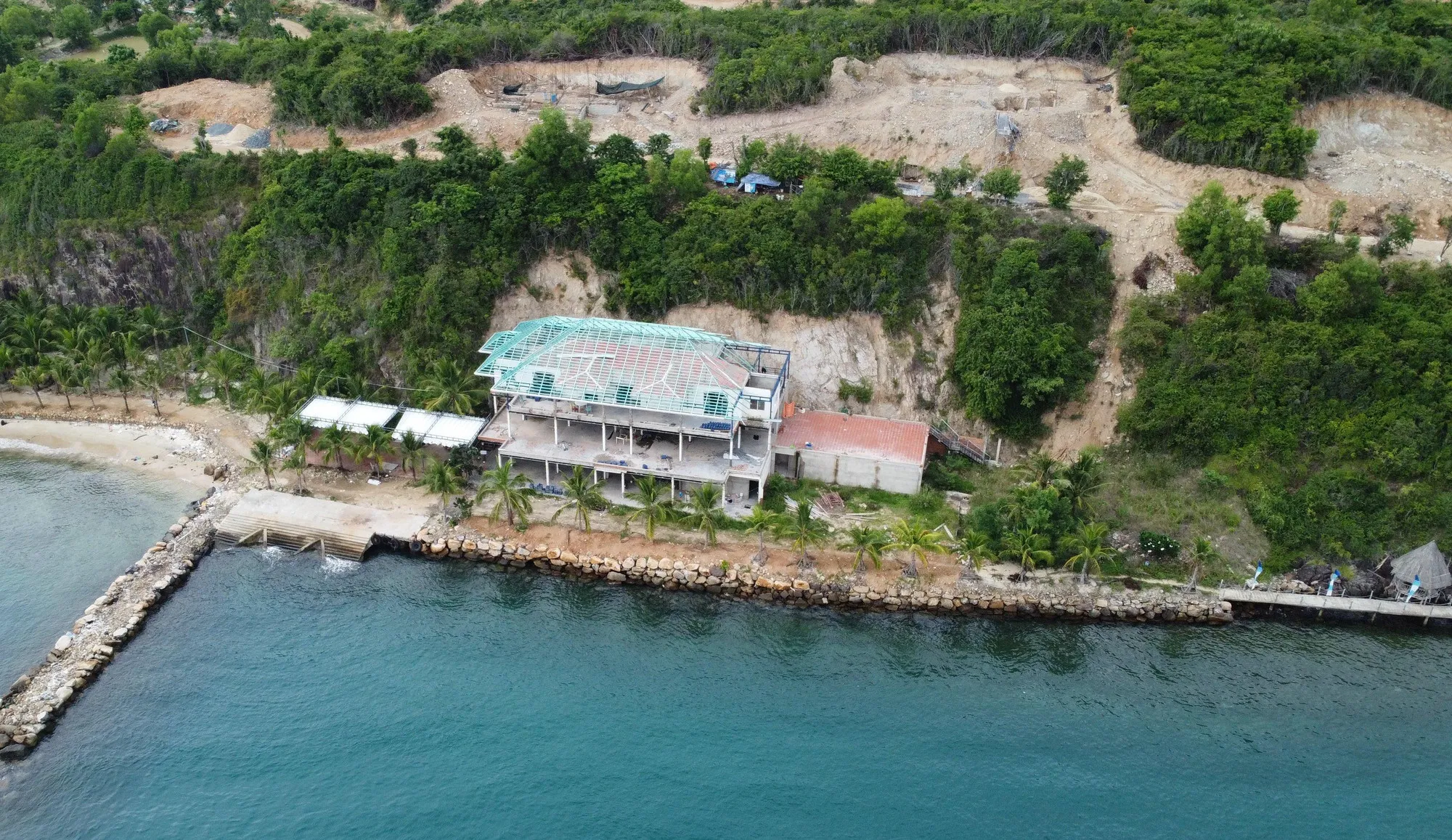 hon-mieu-bai-tranh-giu-duoc-net-moc-mac-cua-lang-chai-nhu-the-nao