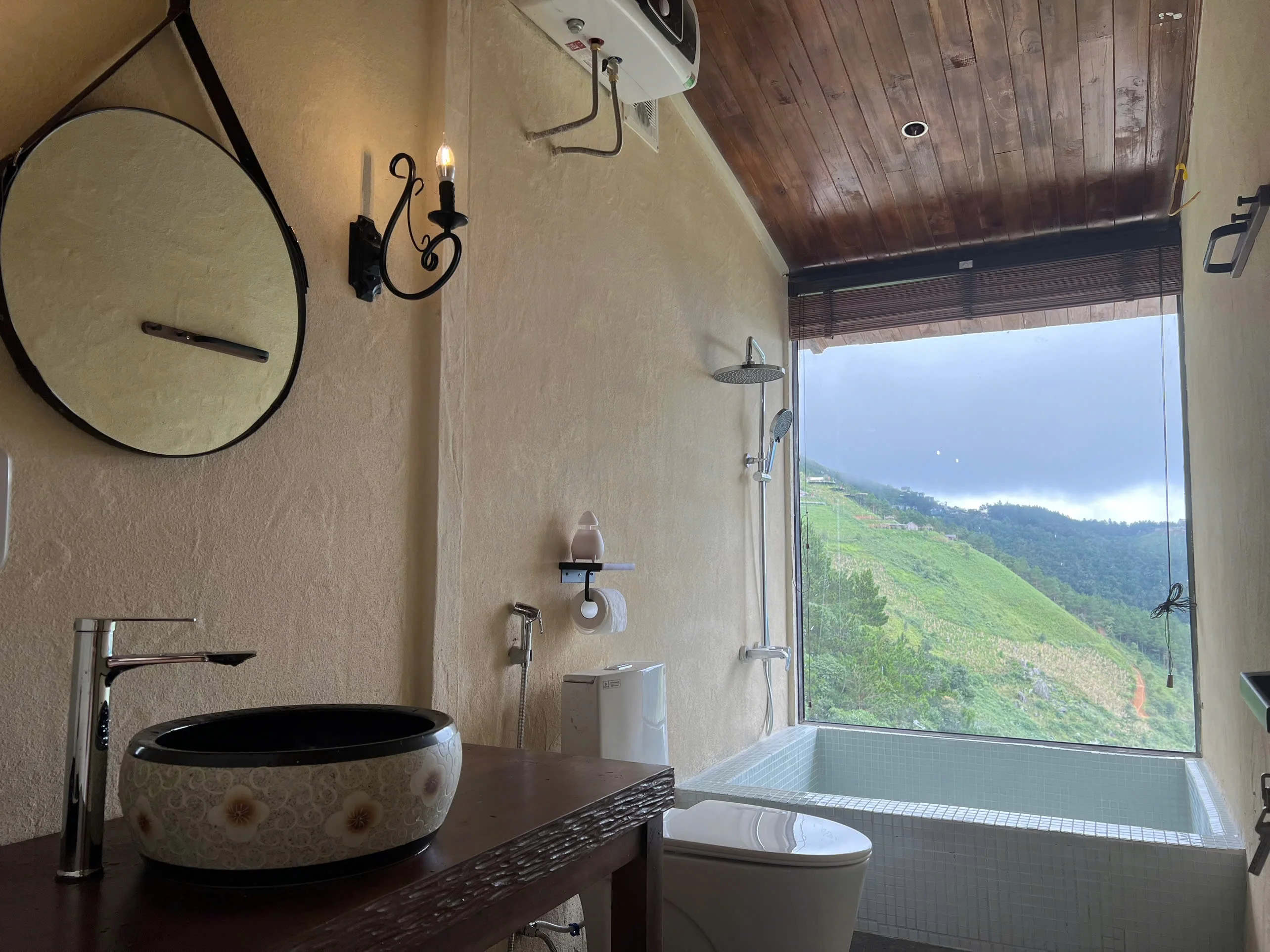 Chillout Village Tà Xùa: Vị trí, tiện ích, giá bán, kinh nghiệm đặt phòng & đơn vị uy tín