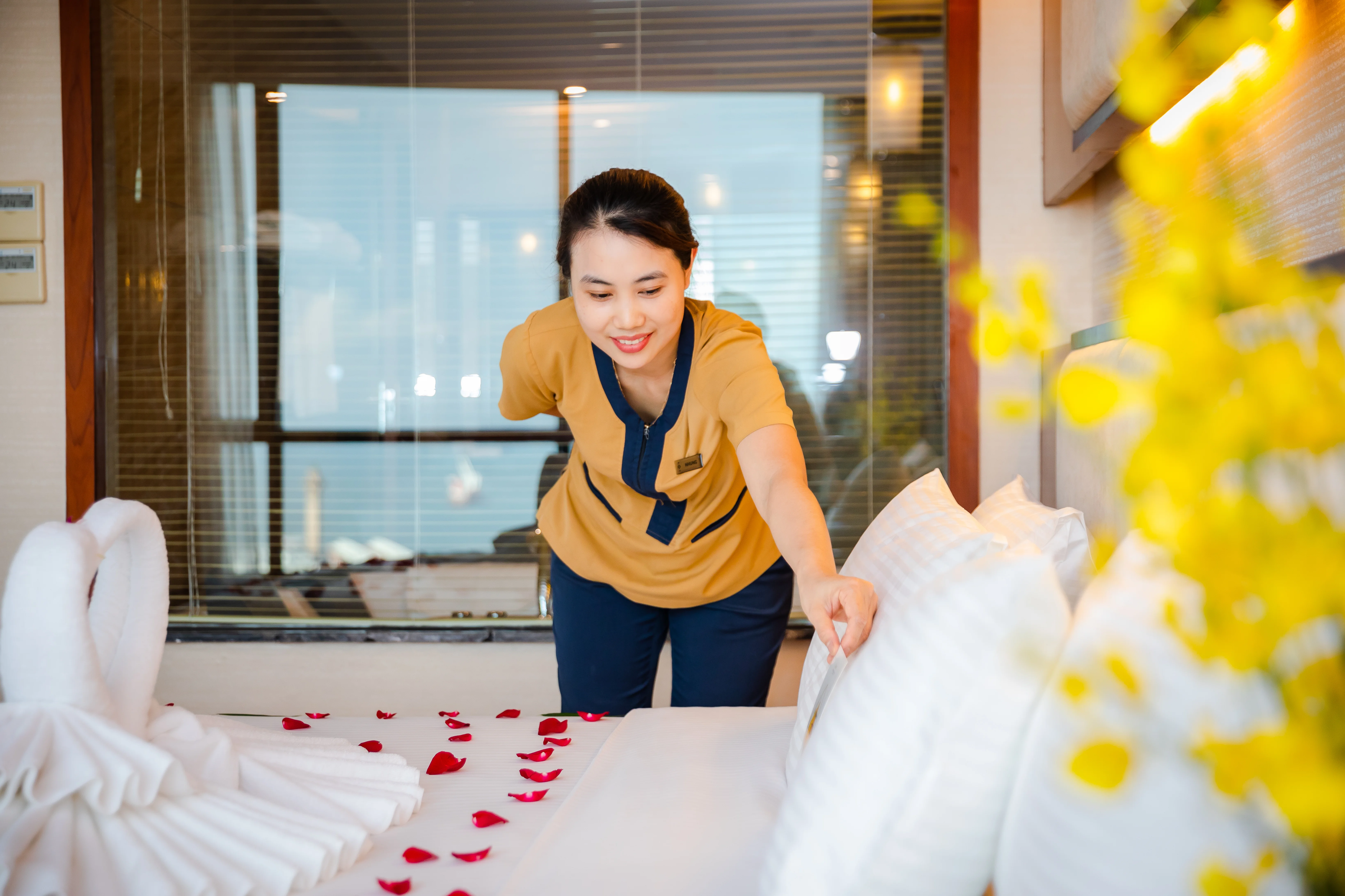 Trai-nghiem-dem-tan-hon-lang-man-va-tron-goi-nghi-duong