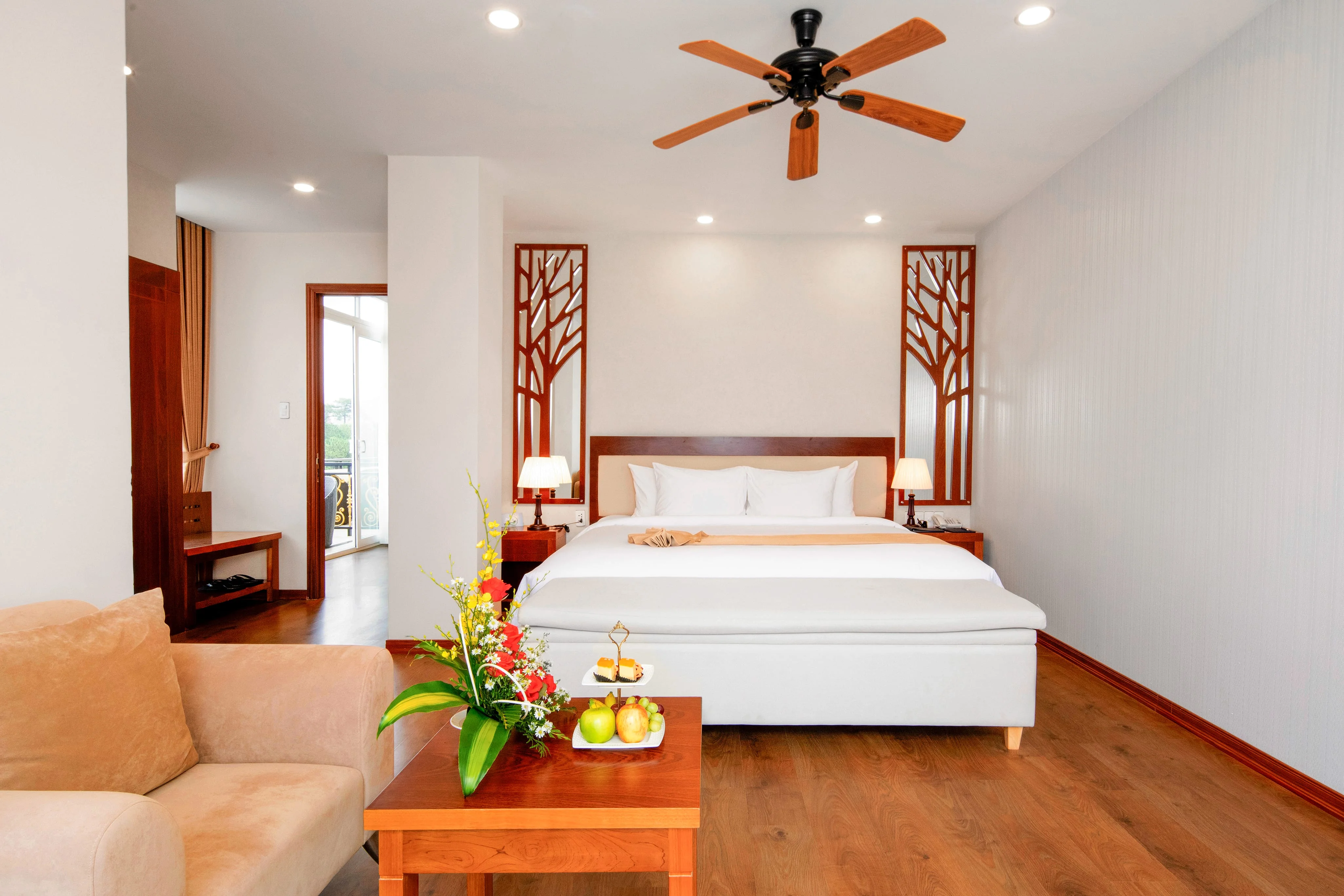 Giá phòng và thông tin chi tiết các hạng phòng tại Ladalat hotel