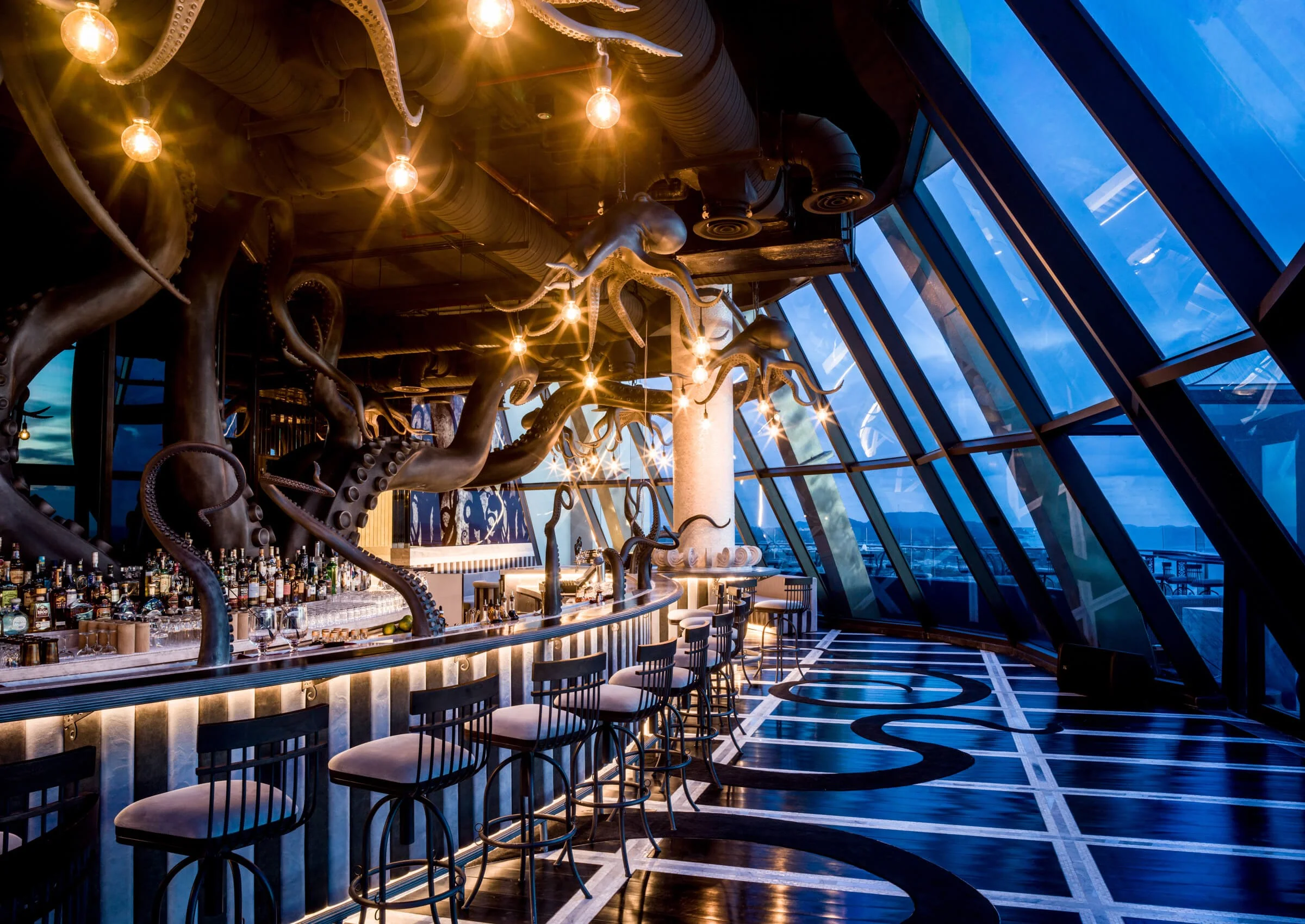 Hành trình ẩm thực từ địa phương đến tinh hoa thế giới tại InterContinental Ha Long Bay Resort