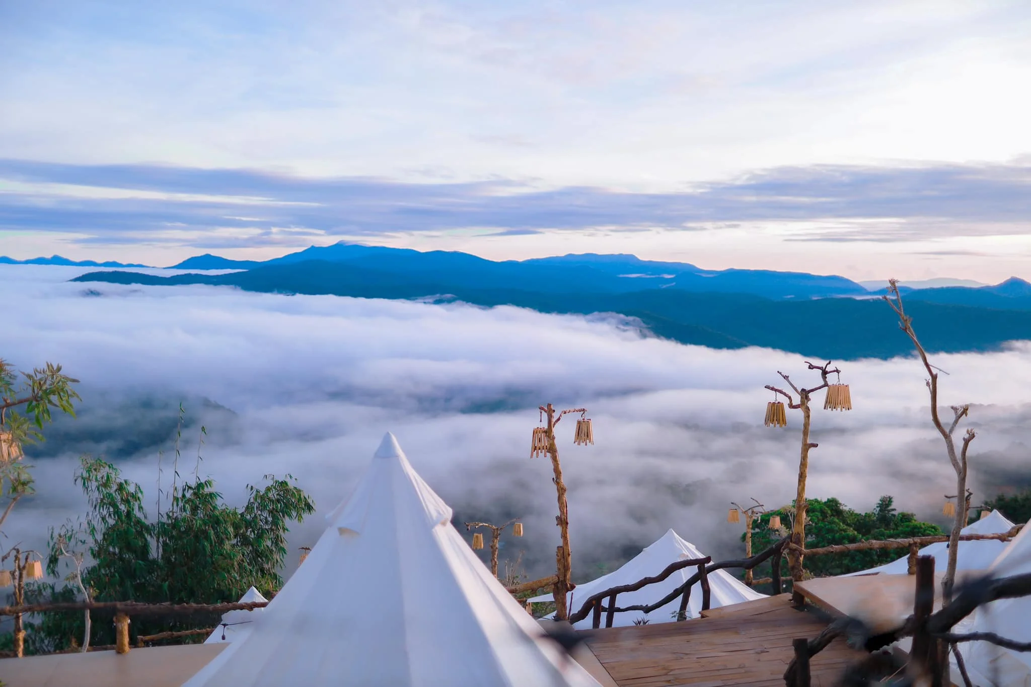 Ăn gì, chơi gì tại Ladalat hotel và các khu vực lân cận