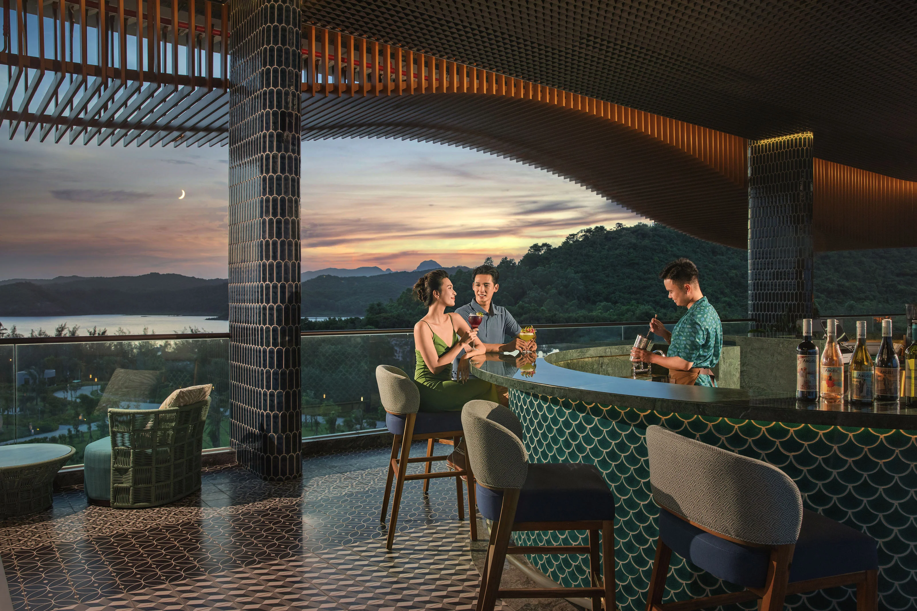 Ăn gì, chơi gì tại Angsana Quan Lạn và các khu vực lân cận